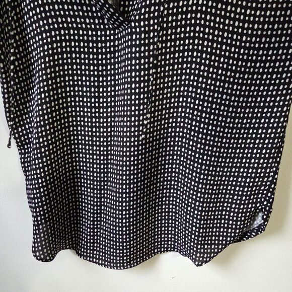 EUC LOFT LOOSE FITTING SPLIT V NECK DOTTED TOP SIZE XS / S - Picture 8 of 14